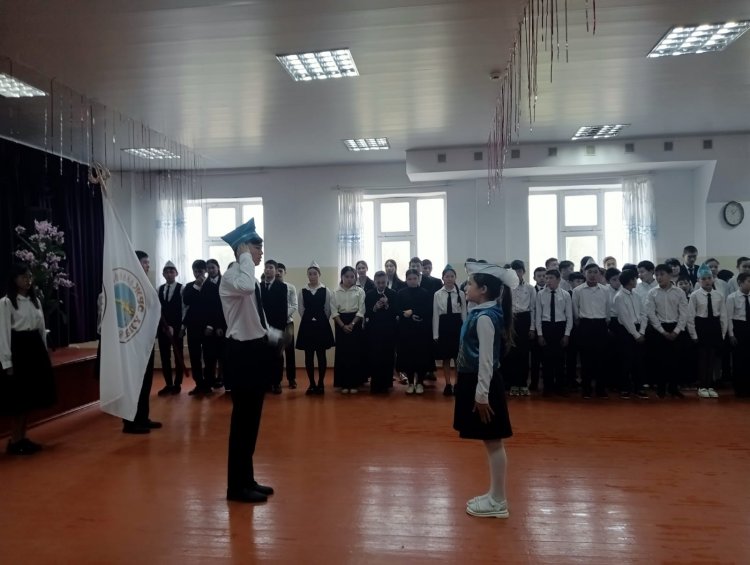 Жас Ұлан балалар мен жасөспірімдер ұйымына қабылдау салтанатты жиыны