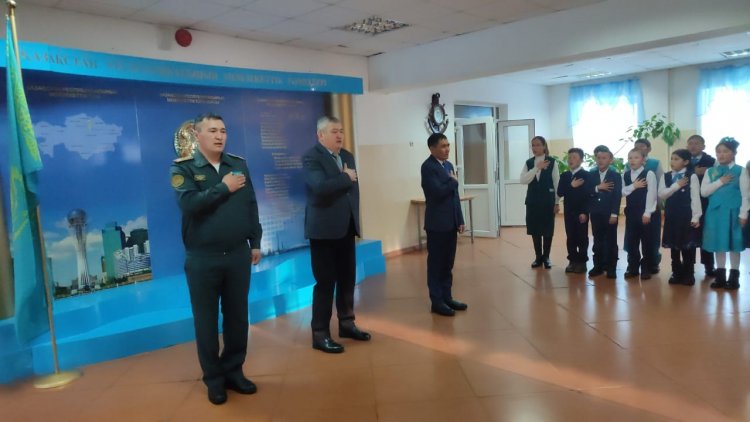 ҚР Әнұранын орындау