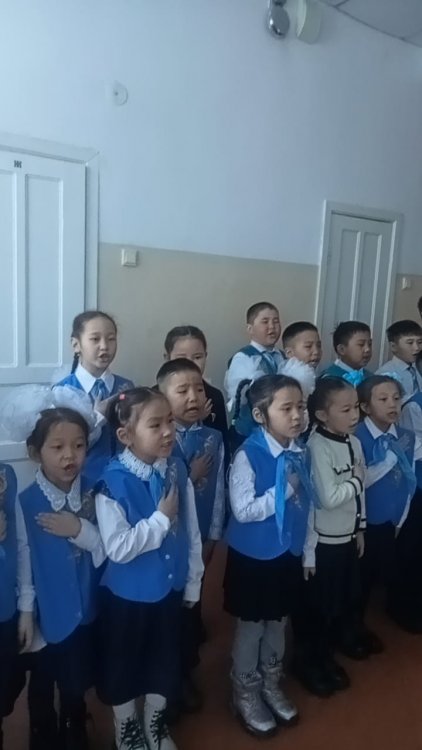 ҚР Әнұранын орындау