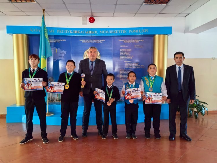 Грек-рим күресінен КСРОның спорт шебері ҚР еңбек сіңірген жаттықтырушысы Есенғали Енсебаевты еске алуға арналған жасөспірімдер арасында Үржар ауданының Таскескен ауылында өткен ашық біріншілік